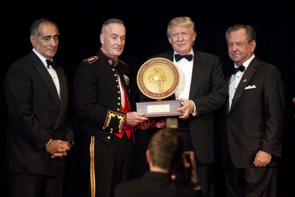 Usa America Men Award Marine Corps Donald Trump John 1047693 Pxhere.com 1 1 1024x682